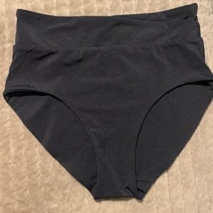 Lululemon Swim Bottoms sz.M